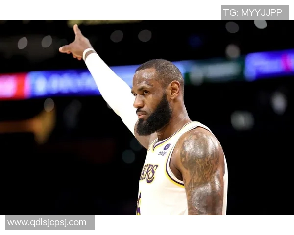 湖人大胜篮网，詹姆斯30分砍下，展现王者风范